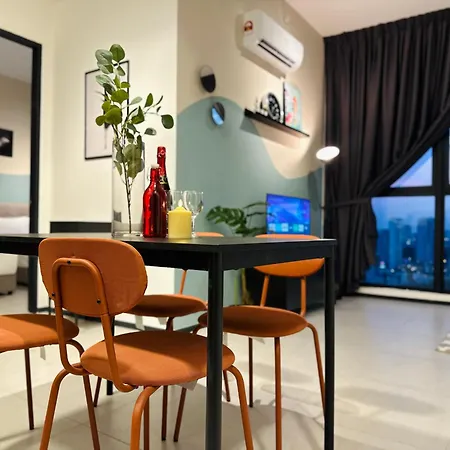 Luxury Apartment Sea&City View Georgetown 14 Pax